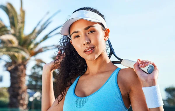 Destined Next Champion Attractive Young Woman Standing Holding Tennis Racket — Fotografia de Stock