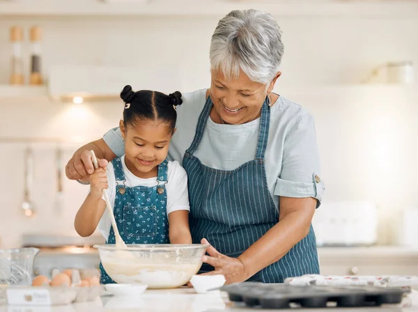 You Have Your Grandmas Little Girl Baking Her Grandmother Home — Fotografia de Stock