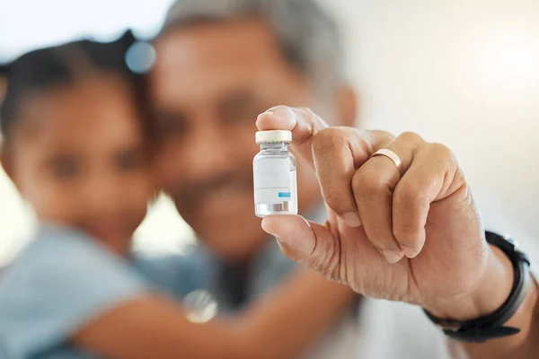 Cure All Illness Unrecognizable Doctor Holding Vaccine Vial Checkup Little — Φωτογραφία Αρχείου