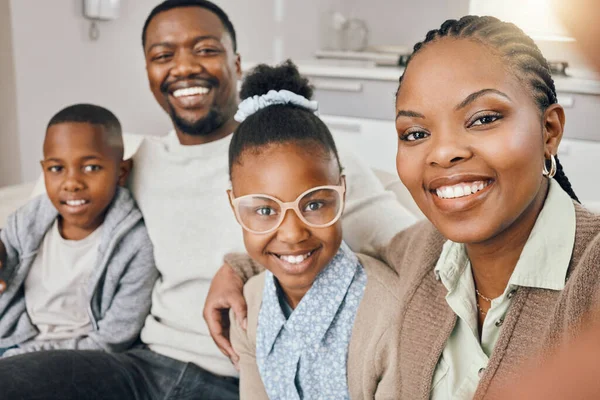 Say Cheese Young Family Taking Selfie Together Home — Fotografia de Stock