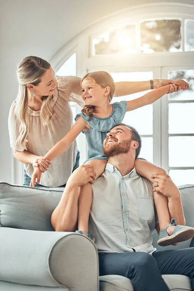 Happy Young Caucasian Family Bonding Daughter Living Room Home Weekend — Foto Stock