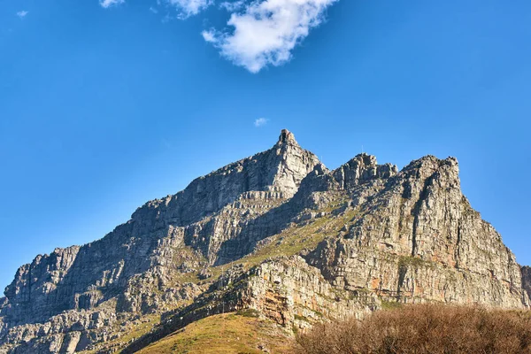 Beautiful Landscape Table Mountain Blue Sky Copy Space Peaceful Scenic — стокове фото