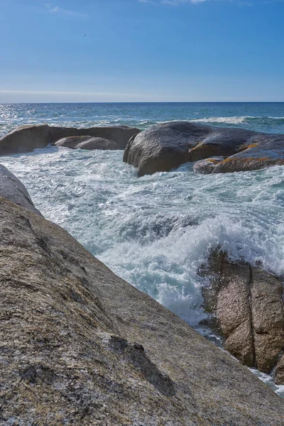 Landscape View Boulders Ocean Water Summer Scenic View Waves Crashing — 스톡 사진