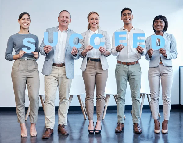 Winning Our Habit Group Businesspeople Each Holding Letter Spells Success — Foto Stock