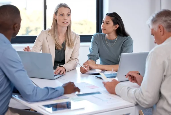 Putting Ideas Motion Group Businesspeople Having Meeting Boardroom —  Fotos de Stock