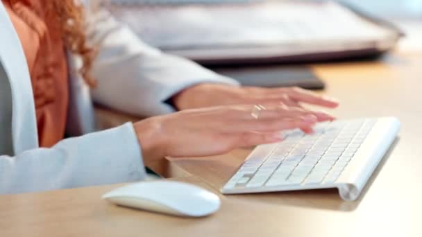 Closeup Hands Business Woman Typing Computer Keyboard Office Using Bluetooth — Vídeos de Stock