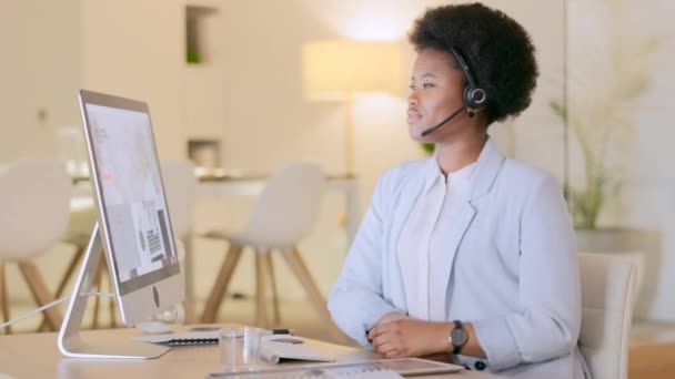 Happy Call Center Agent Customer Service Support Worker Wearing Headset — Video Stock