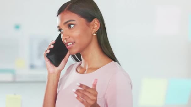 Female Designer Talking Phone Call Walking Modern Office Creative Startup — ストック動画