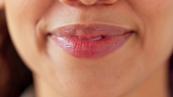 Close White Teeth Pretty Lips African Female Veneers Teeth Whitening — Stock Video