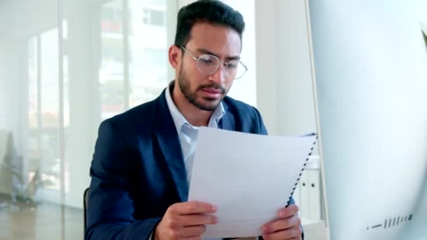 Serious University Professor Analyzing Documents Campus Office Using Computer Focused — Stockvideo