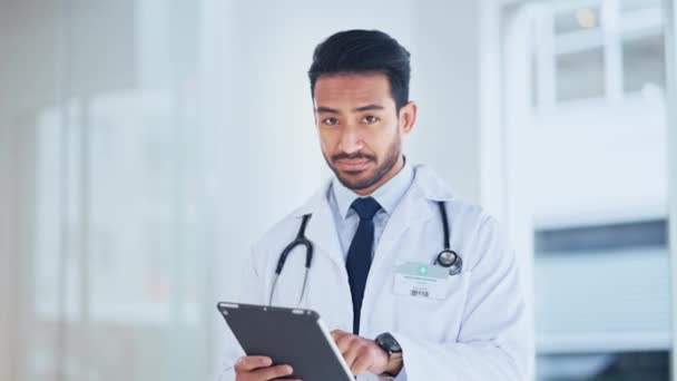 Successful Male Doctor Sending Prescription Using Internet Tablet Hospital Portrait — Video Stock