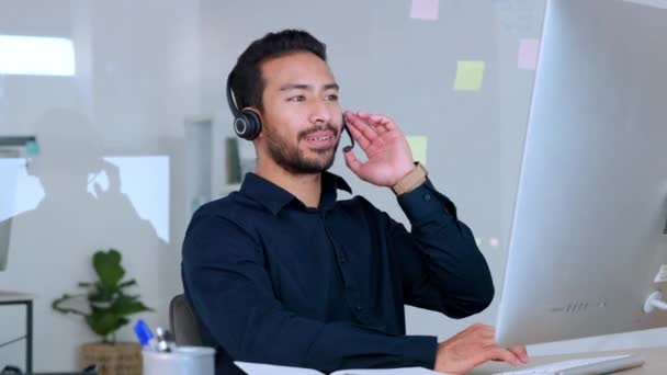 Male Call Centre Agent Talking Headset Having Pleasant Conversation Looking — Vídeo de Stock