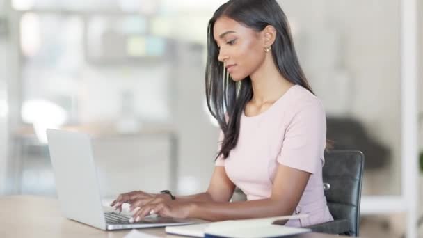 Young Business Woman Using Laptop Work Online Taking Notes Her — Stockvideo