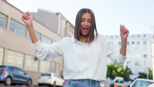 Funky Carefree Young Woman Dancing Looking Excited City Happy Positive — Wideo stockowe