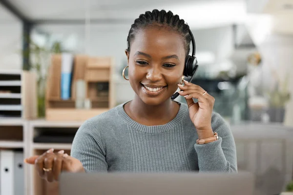 Bringing Joy Your Day Young Woman Working Call Center Setting – stockfoto