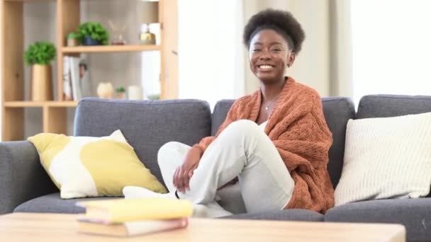 Happy Woman Looking Camera Smiling Sofa Lady Big Smile Relaxing — Wideo stockowe