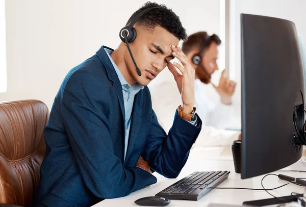 Can Just Home Already Young Call Centre Agent Looking Stressed — Stock Photo, Image