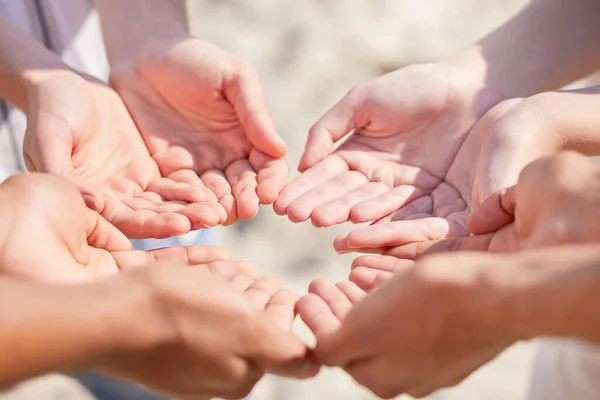 Always Give Back Those Less Fortunate Group Unrecognisable People Hands — Fotografia de Stock