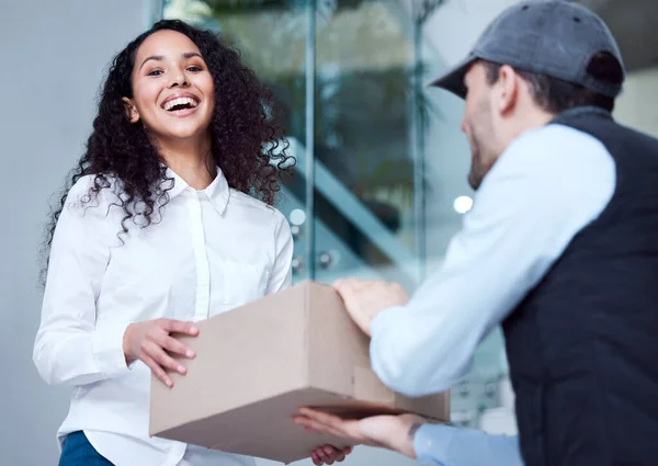 Only Trust Excellent Service Portrait Young Woman Receiving Her Delivery — Foto Stock