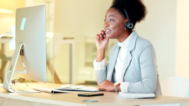 Call Center Agent Consulting Client Video Call Her Office Female — Vídeos de Stock