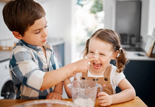 Sweet Sweet Revenge Little Girl Boy Having Fun While Baking — стоковое фото