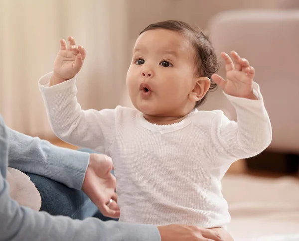 Beginning Wonderfully Big Personality Adorable Baby Girl Sharing Playful Moment — Stock Photo, Image