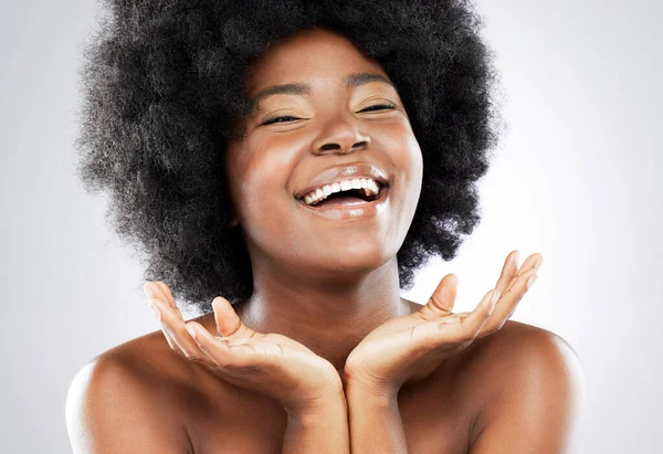 Goodness How She Glows Studio Shot Attractive Young Woman Posing — Φωτογραφία Αρχείου