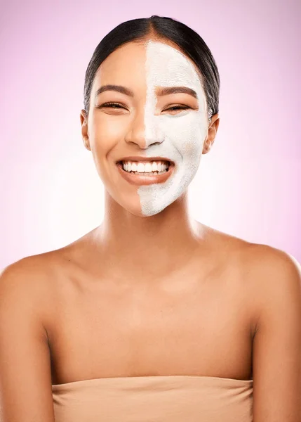 Can Feel Mask Working Its Magic Studio Shot Attractive Young — Stock Photo, Image