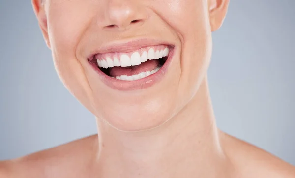 Shining Example Perfect Smile Studio Shot Unrecognizable Young Woman Posing — Zdjęcie stockowe