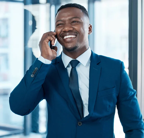 One Call Could Open Many Opportunities Young Businessman Using Smartphone — Stock fotografie