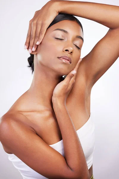 Reveling Softest Skin Studio Shot Attractive Young Woman Posing Grey — Fotografia de Stock