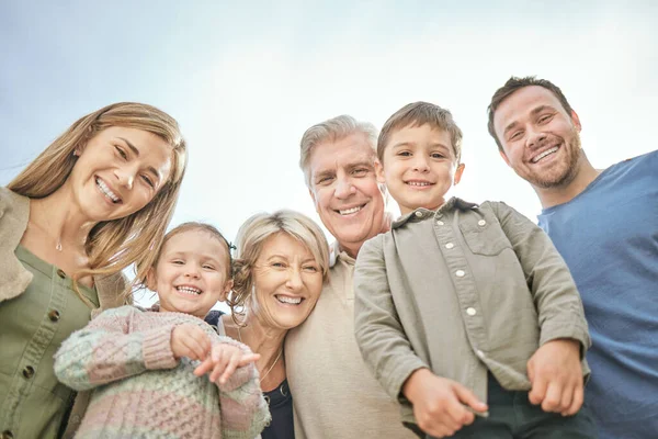 Our Hearts Full Our Hands Busy Them Multi Generational Family — Stockfoto