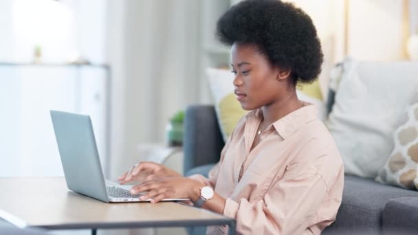 Focused African American Female Freelancer Sits Table Home Typing Laptop — Vídeo de Stock