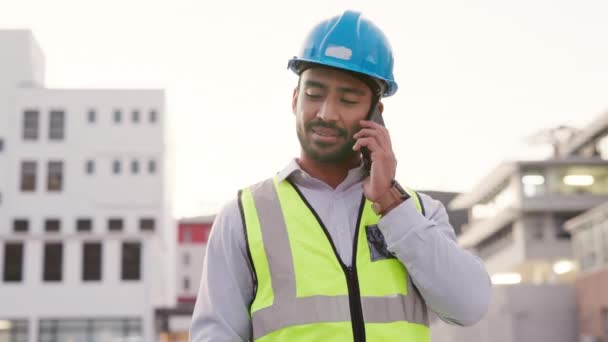 Mužský Inženýr Architekt Dohlížející Úspěšný Vývoj Stavitel Inspektor Mluví Telefonátu — Stock video