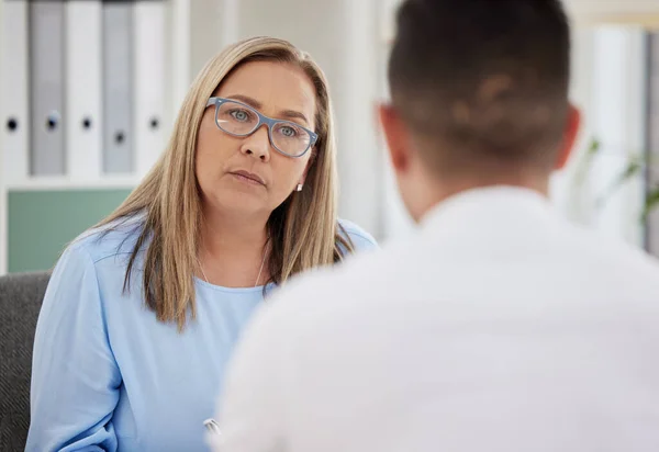 Can You Give More Detail Mature Psychiatrist Sitting Her Patient — Stockfoto