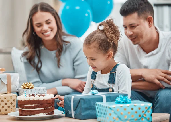 Have Your Cake Share Too Happy Family Celebrating Birthday Home — Stock Photo, Image