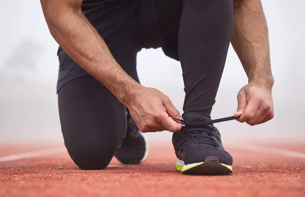 Dont Wanna Trip Unrecognizable Male Athlete Tying His Laces Out — Stockfoto