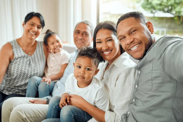 Generations Loving Parents Portrait Family Grandparents Bonding Together Couch Home — Fotografia de Stock