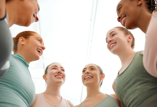 Actually Love Exercise You Group Women Standing Together Workout Clothes —  Fotos de Stock