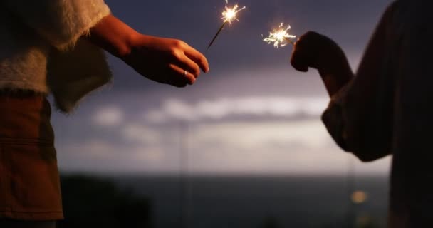 Video Footage Two Unrecognizable Children Running Play Sparklers New Years — Stok video