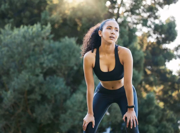 Lack Focus Leads Lack Progress Sporty Young Woman Catching Her — Foto Stock