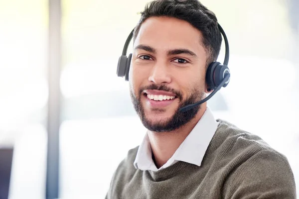 Agent You Need Cropped Portrait Handsome Young Male Call Center — Stock Photo, Image