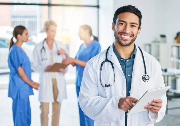 Concentrate All Your Thoughts Work Hand Young Male Doctor Standing — Stok fotoğraf