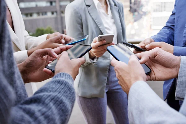 Exchange Strategies Group Unrecognisable Businesspeople Using Cellphones Together Meeting — Fotografia de Stock