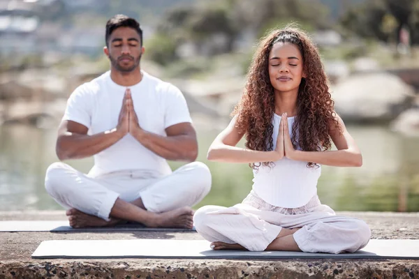 Let Your Mind Wander Full Length Shot Young Couple Practicing — Stockfoto