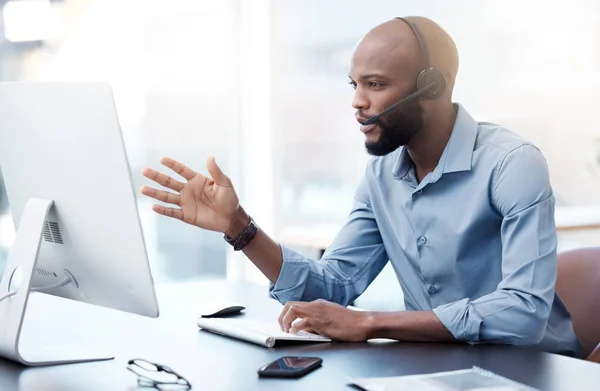 Zal Het Met Doornemen Een Knappe Jonge Mannelijke Call Center — Stockfoto