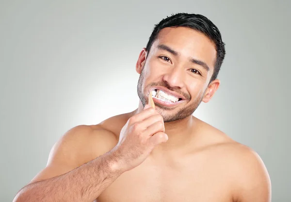 Stay Clean Stay Smiling Studio Shot Handsome Young Man Brushing — Stock Fotó