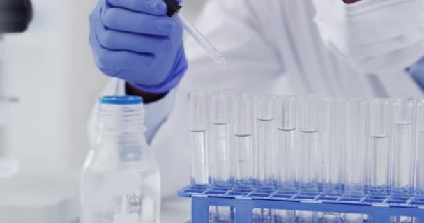 Video Footage Handsome Young Male Scientist Conducting Experiment Test Tubes — Vídeos de Stock