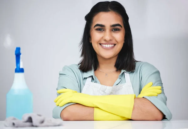 Cleaner Home Healthier Home Confident Young Woman Standing Her Arms — Foto Stock