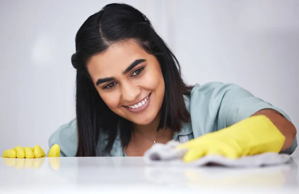 Nobody Cleans Woman Using Cloth While Wiping White Counter — Foto Stock